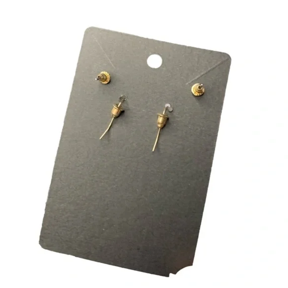 Pearl earring set - Picture 2 of 2